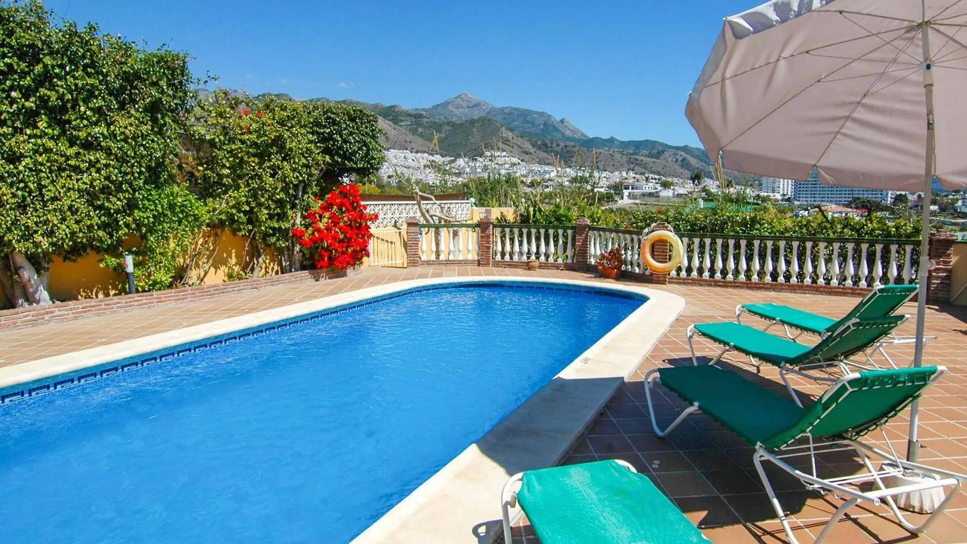 Villa Mercedes Nerja 0*,  Ισπανία