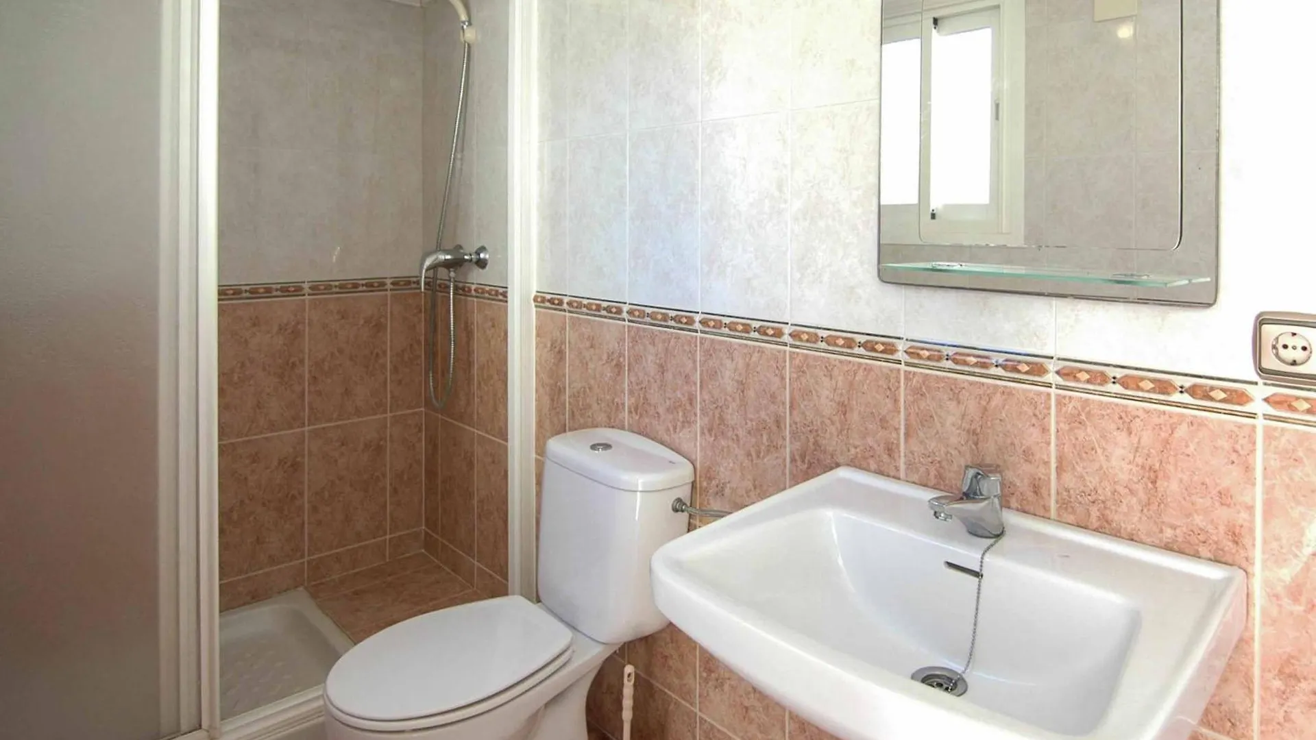 Villa Mercedes Nerja 0*,